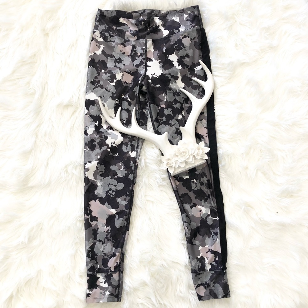 Joy Lab Workout Pants Black Gray Camo Print Medium